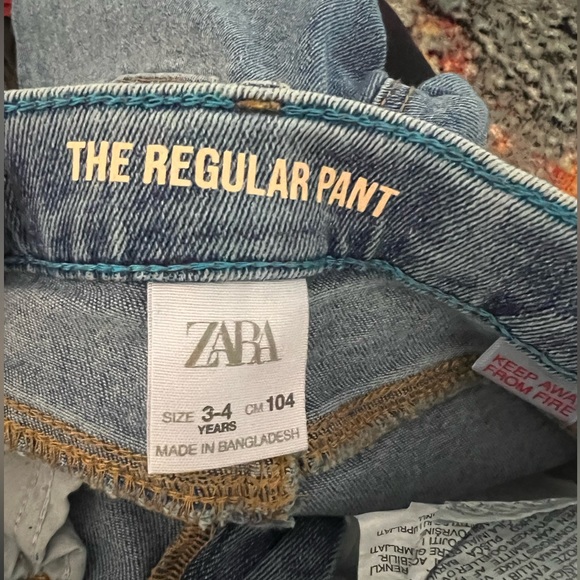 Super Cute Zara Kid Jeans With Adjustable Waist - Picture 3 of 3